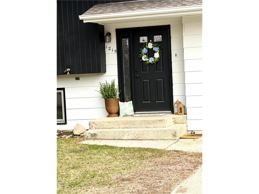 1215 Edgewood Drive Thief River Falls MN 56701 7067503 image3