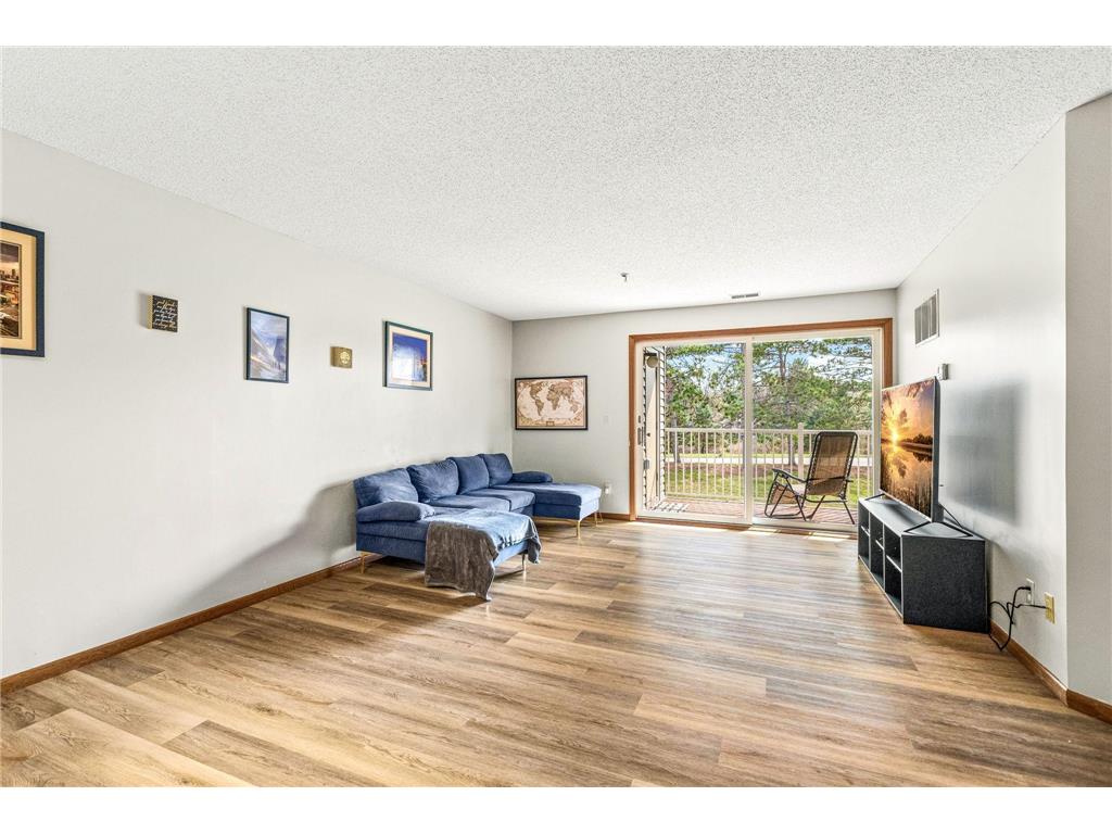 1215 Ferndale Street N #A12 Maplewood MN 55119 7053747 image1