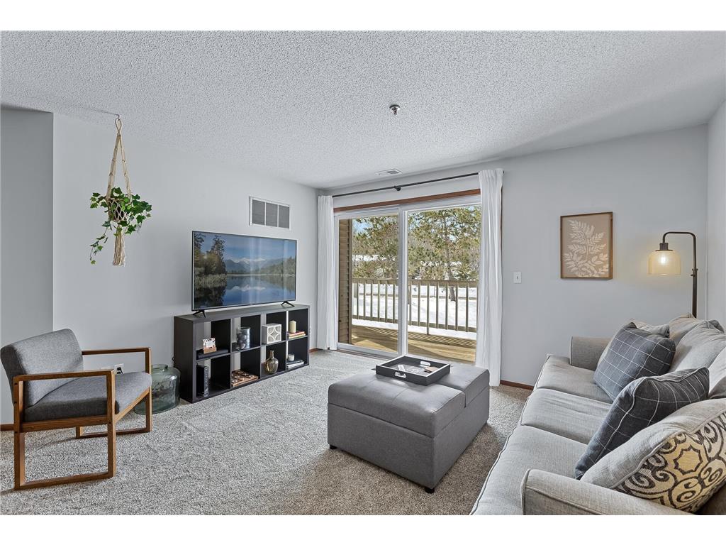 1215 Ferndale Street N #A8 Maplewood MN 55119 6336605 image1