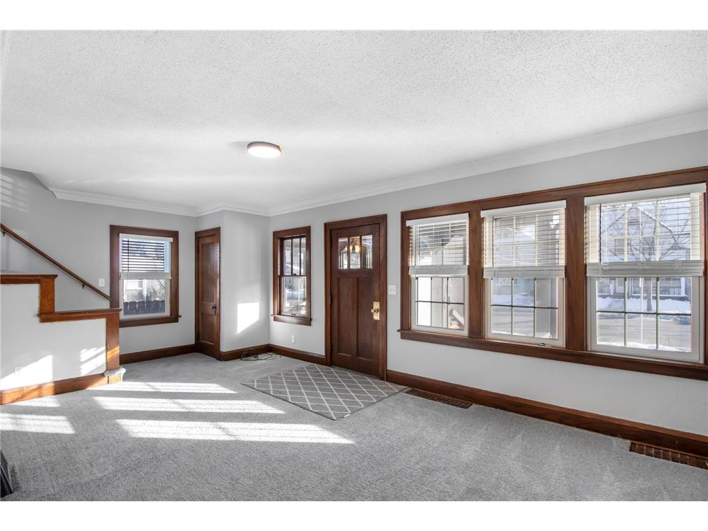 1215 Minnehaha Avenue E Saint Paul MN 55106 6490741 image1