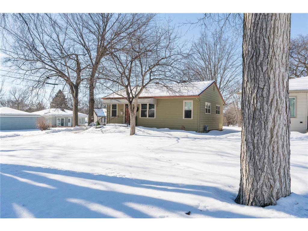 1215 N Lake Street Fergus Falls Twp MN 56537 6336594 image1