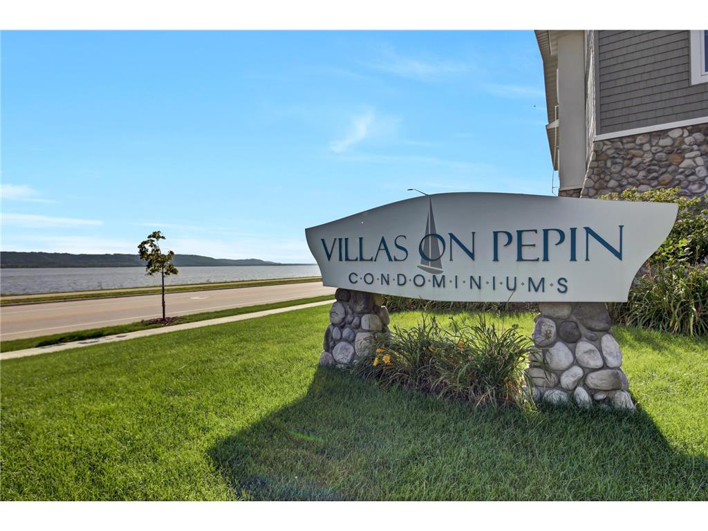 1215 N Lakeshore Drive #207 Lake City MN 55041 - PEPIN 6717445 image1