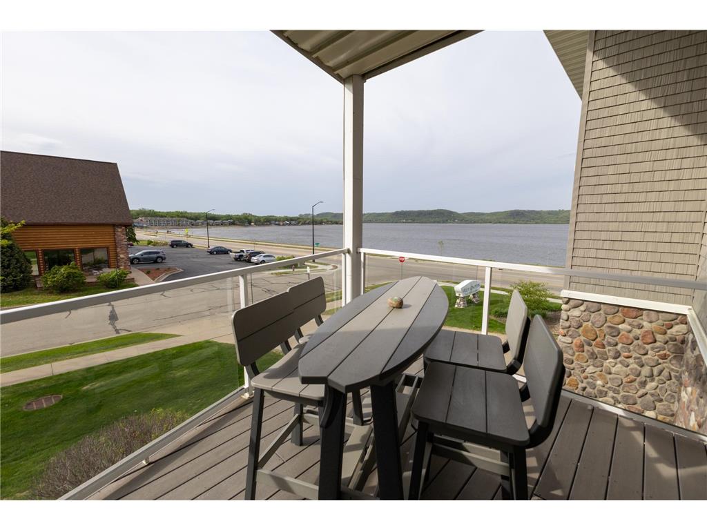 1215 N Lakeshore Drive #210 Lake City MN 55041 - PEPIN 7076570 image1