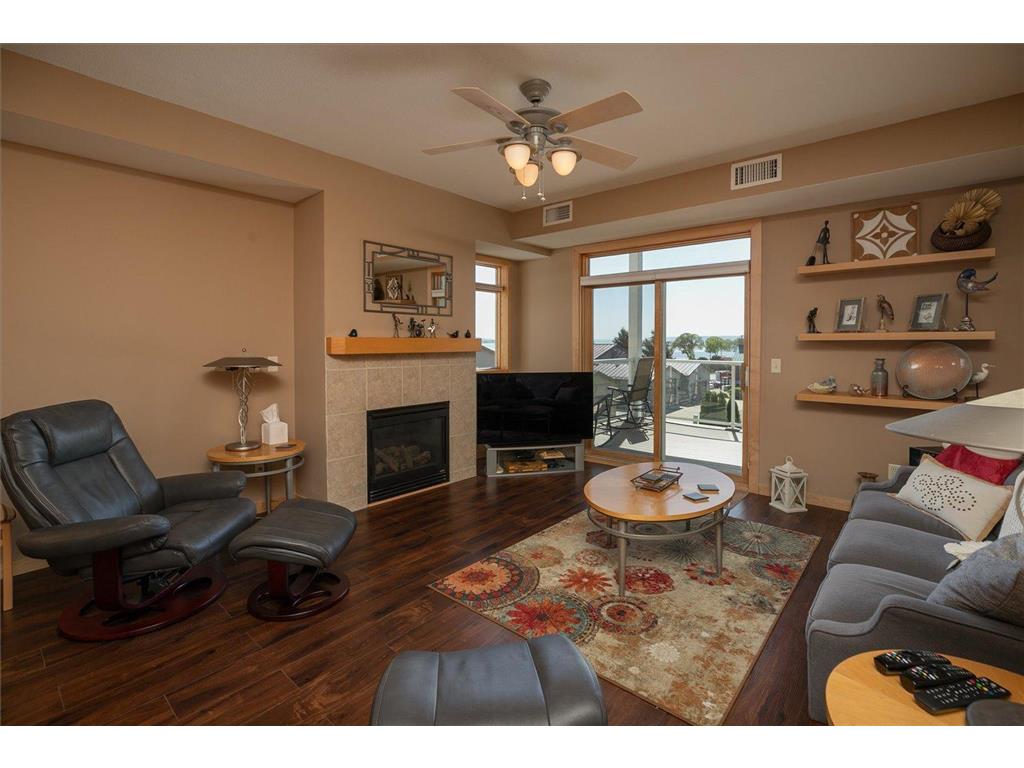 1215 N Lakeshore Drive #303 Lake City MN 55041 - PEPIN 7076150 image3