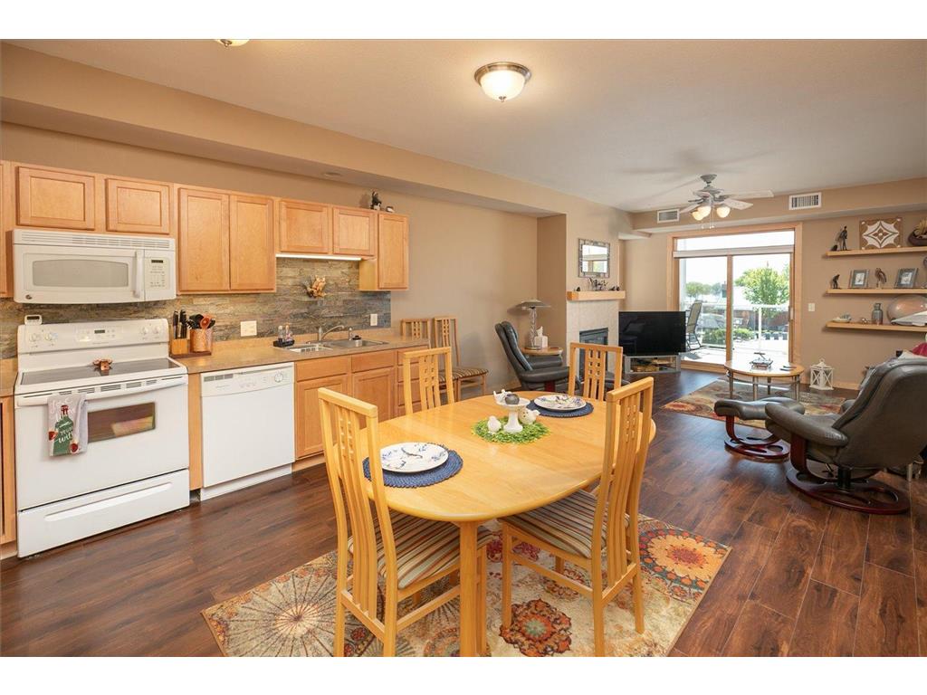 1215 N Lakeshore Drive #303 Lake City MN 55041 - PEPIN 7076150 image6