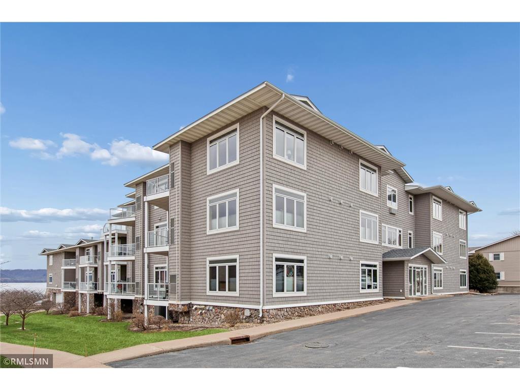 1215 N Lakeshore Drive #307 Lake City MN 55041 - PEPIN 7029292 image2