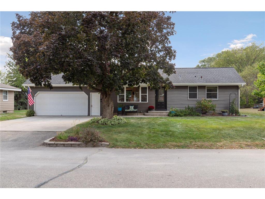 1215 Vincent Place Chaska MN 55318 6433087 image1