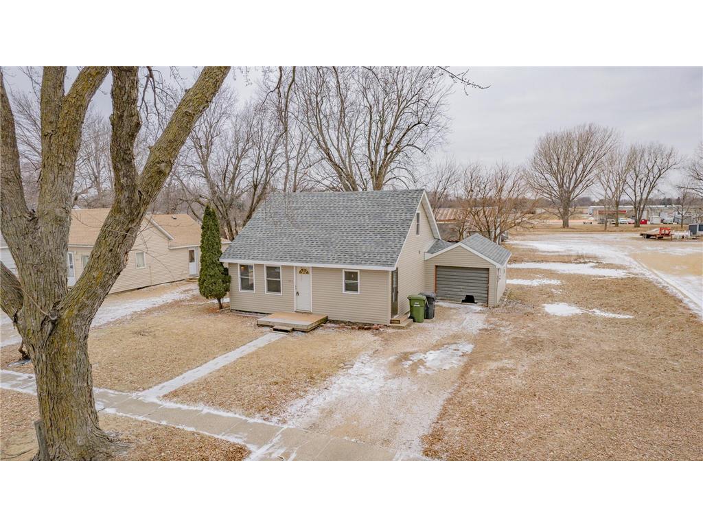 1215 Virginia Avenue Worthington MN 56187 6647735 image1