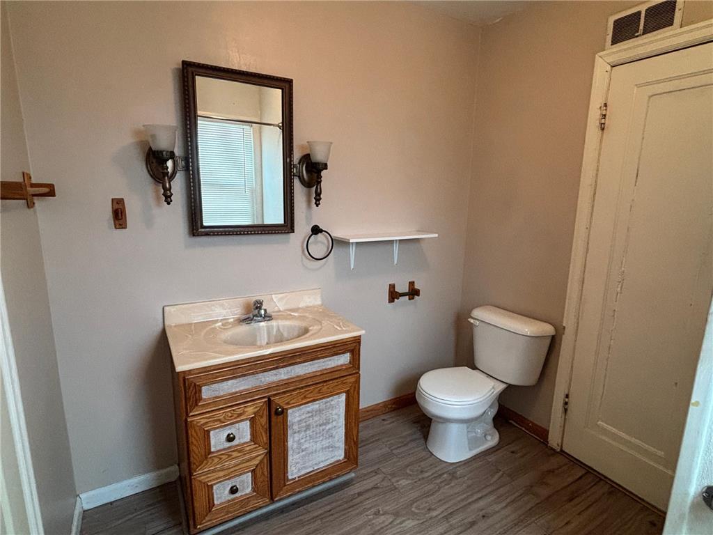 1215 Webster Street Fairmont MN 56031 7011102 image18