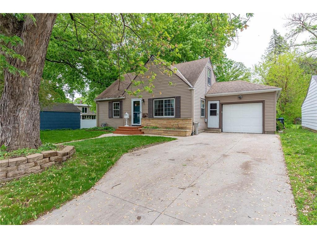 1215 Woodland Avenue Mankato MN 56001 7088773 image1