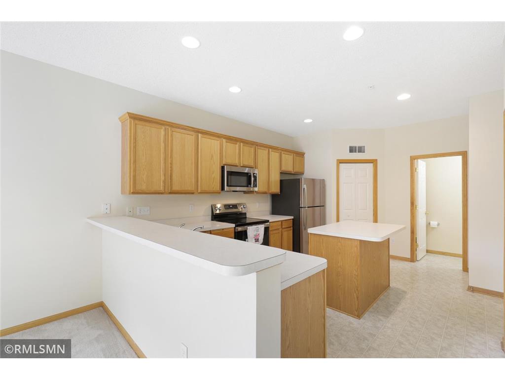 12155 Vermillion Street NE #H Blaine MN 55449 7090214 image8
