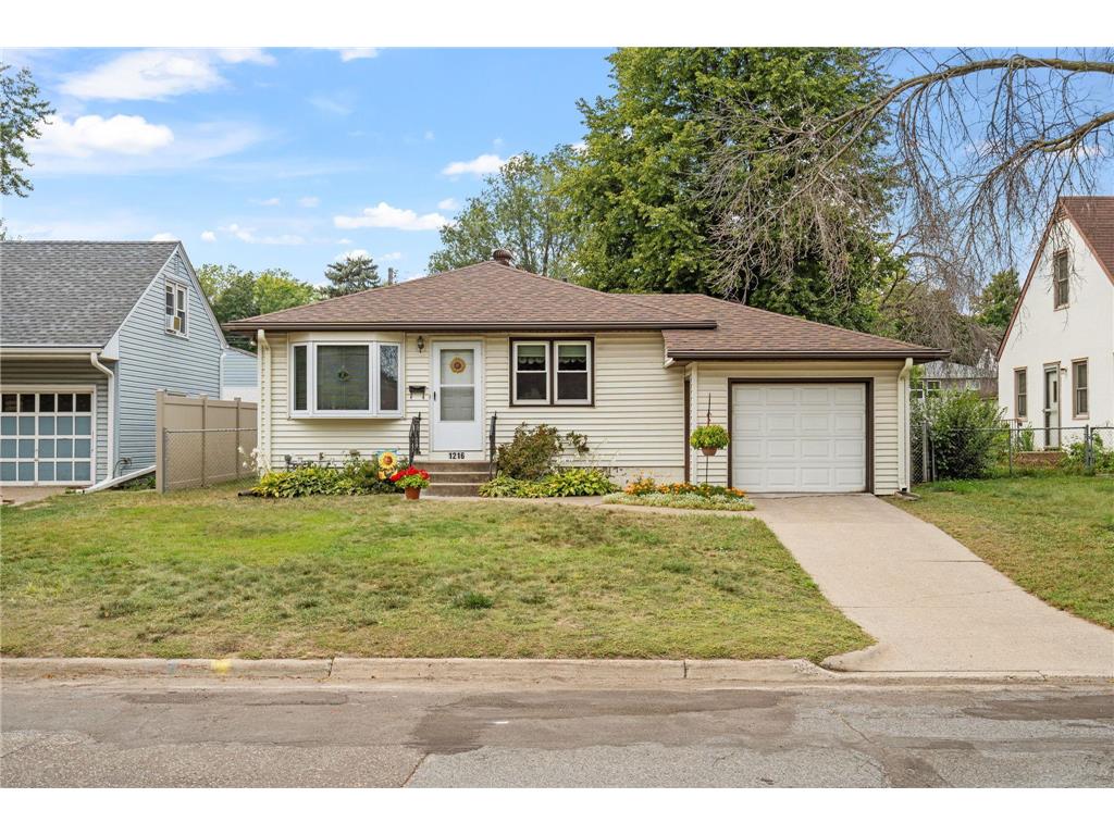 1216 7th Avenue S South Saint Paul MN 55075 6428916 image1