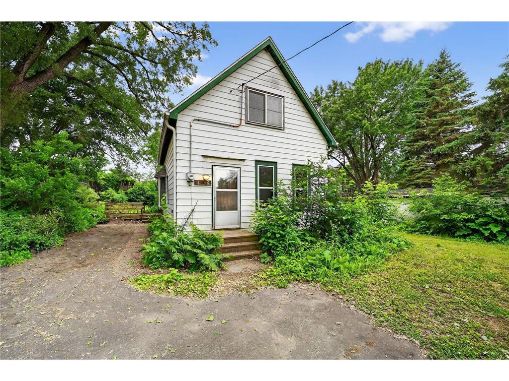 1216 County Road C E Maplewood MN 55109 6743509 image1