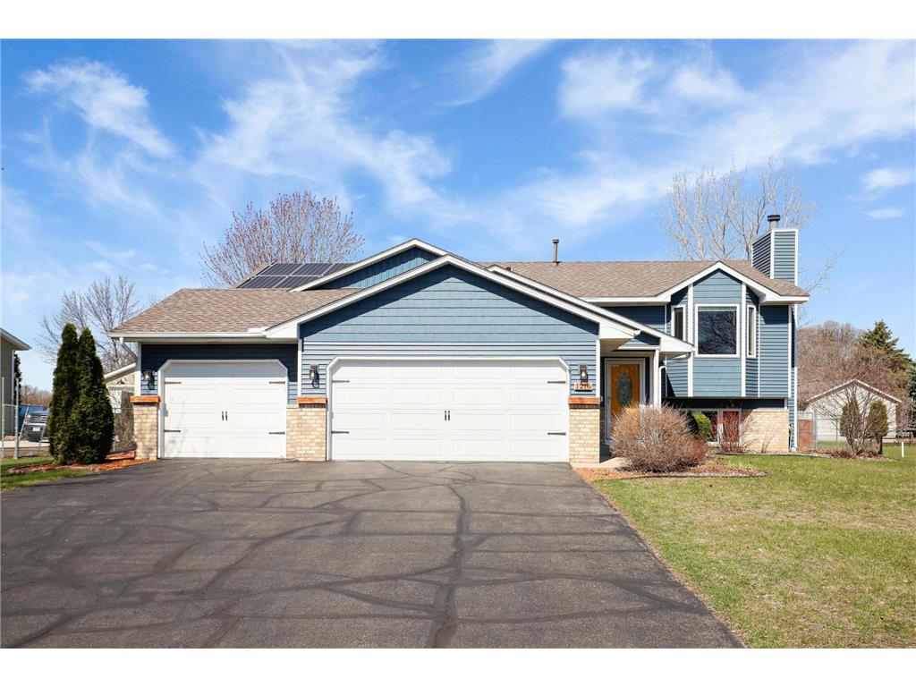 1216 Dakota Street S Shakopee MN 55379 6362700 image1