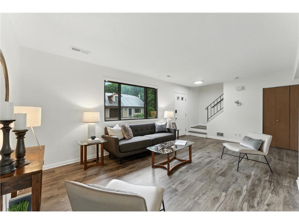 1216 Ferndale Street N Maplewood MN 55119 6760224 image1