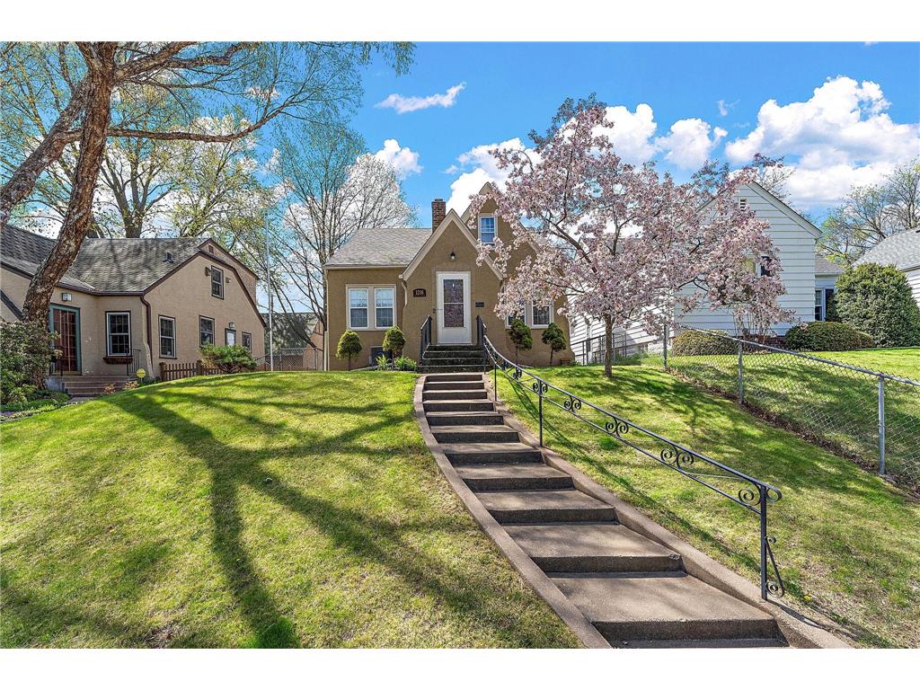 1216 Jessamine Avenue E Saint Paul MN 55106 7068011 image1