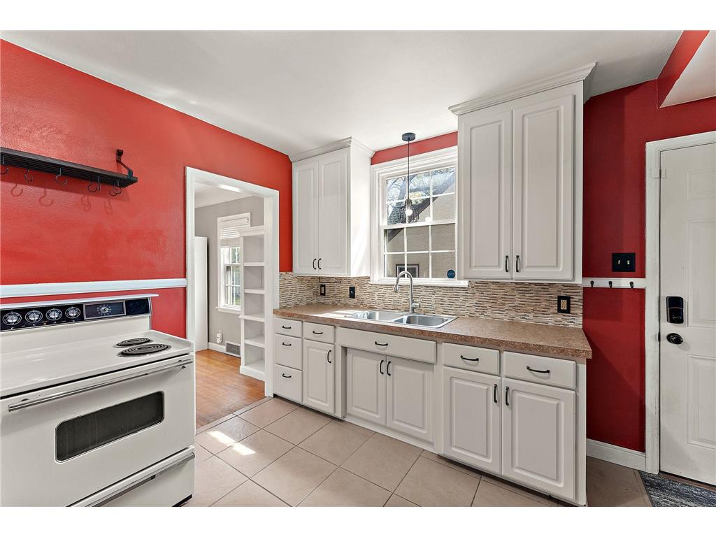 1216 Jessamine Avenue E Saint Paul MN 55106 7068011 image10