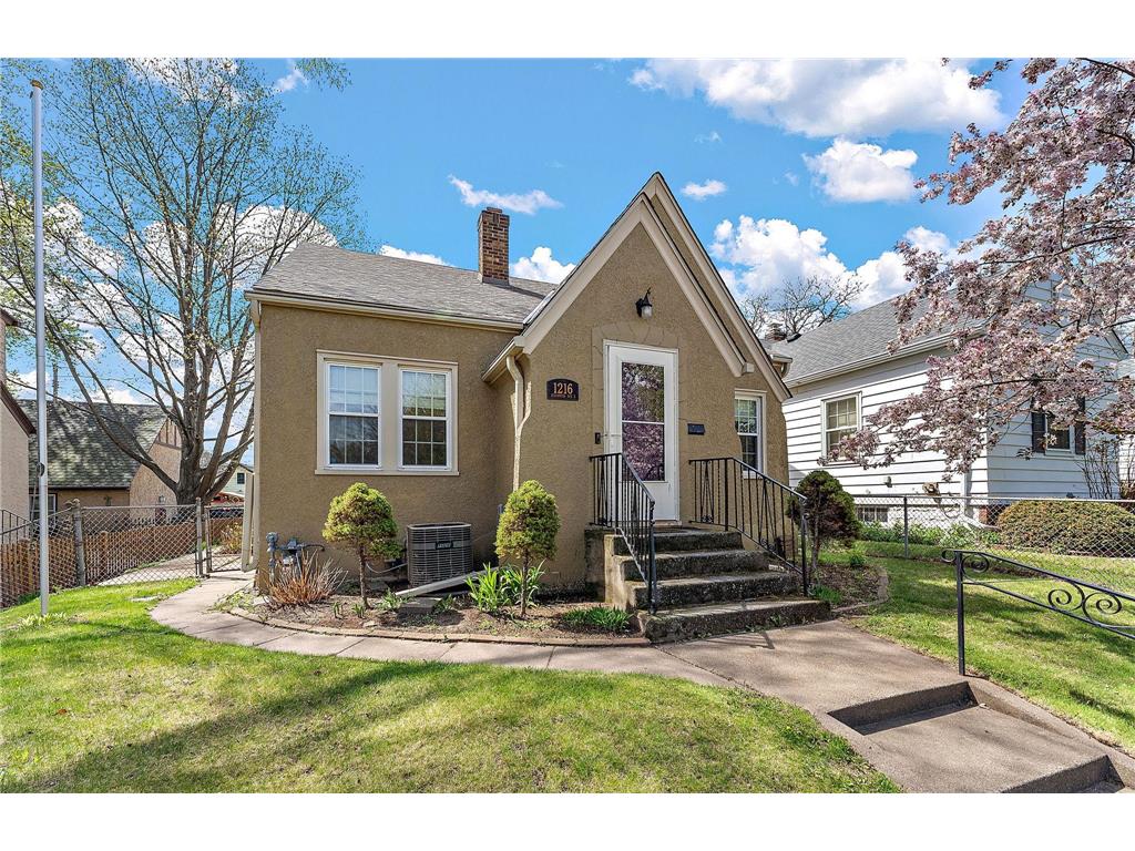 1216 Jessamine Avenue E Saint Paul MN 55106 7068011 image2