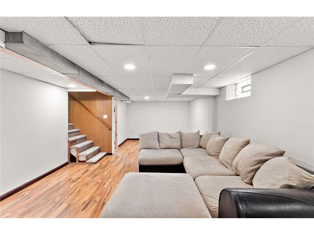 1216 Jessamine Avenue E Saint Paul MN 55106 7068011 image21