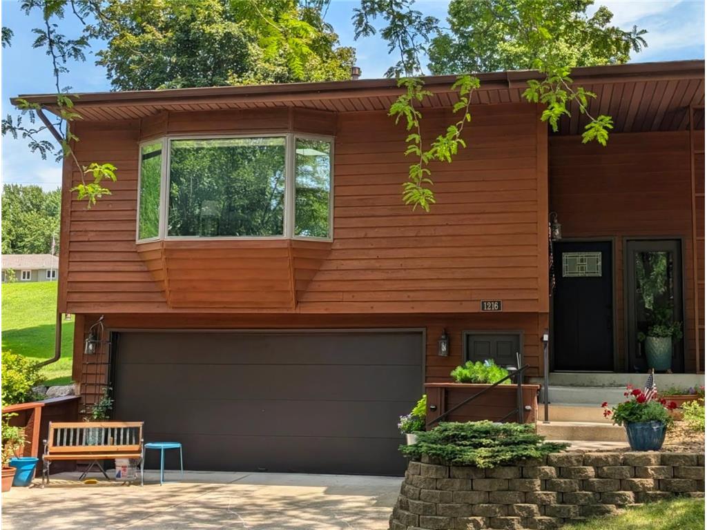 1216 Oak Drive Montevideo MN 56265 7115217 image1