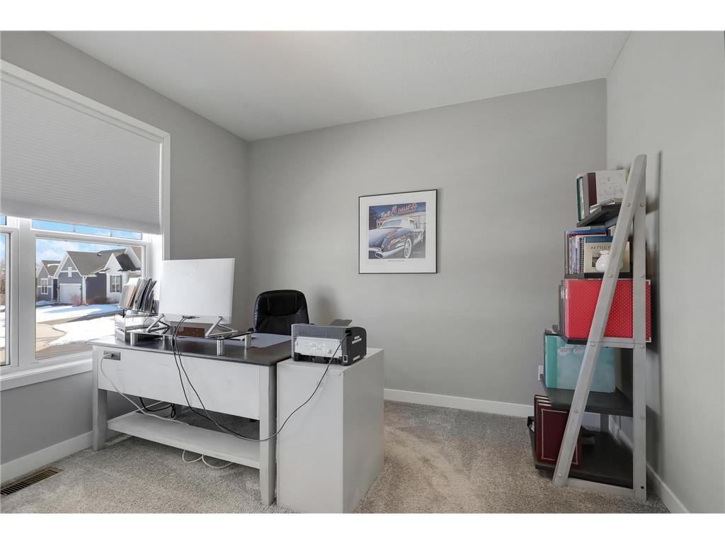 1216 Oak Tree Court Carver MN 55315 7040576 image11