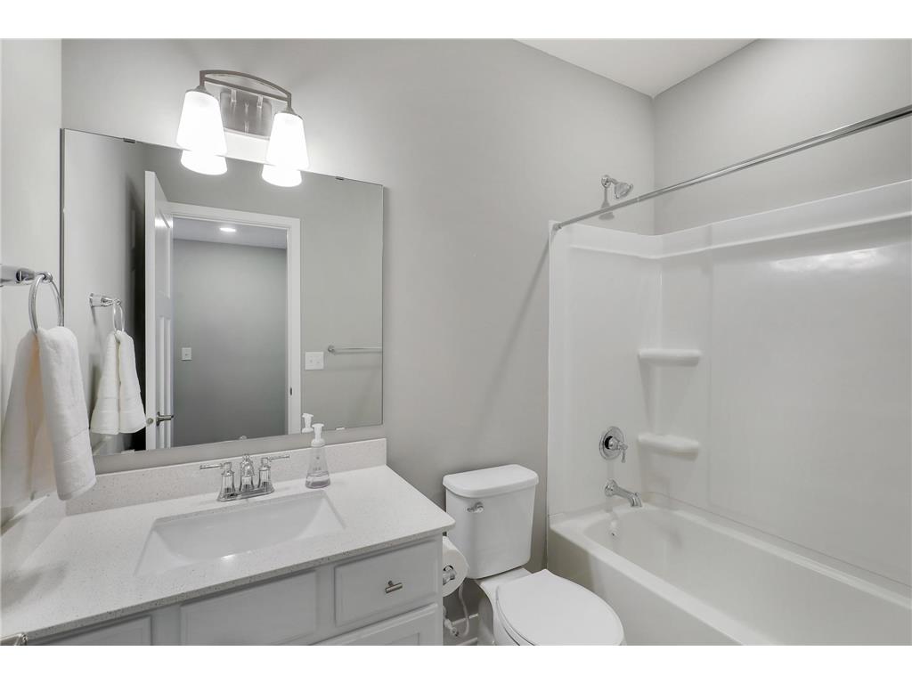 1216 Oak Tree Court Carver MN 55315 7040576 image17