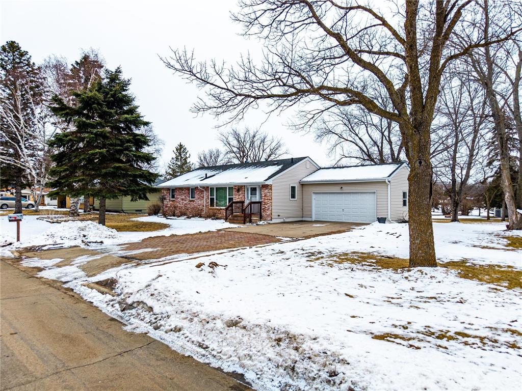 1216 Somerset Road Fergus Falls MN 56537 7037067 image1