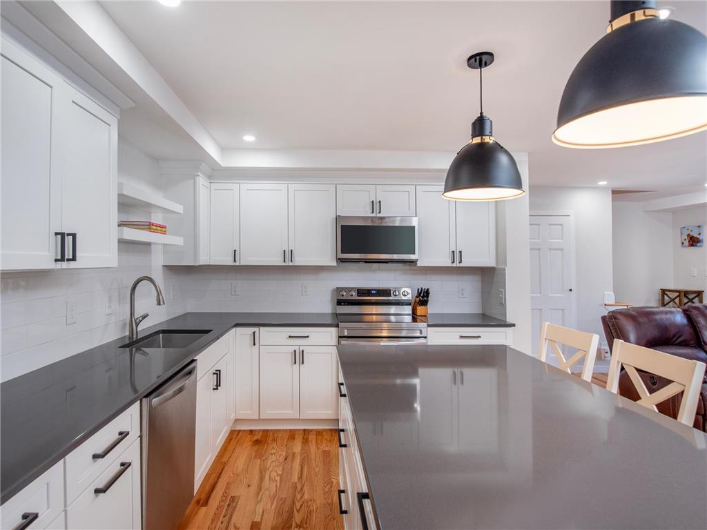 1216 Trailwood S Hopkins MN 55343 6822245 image11