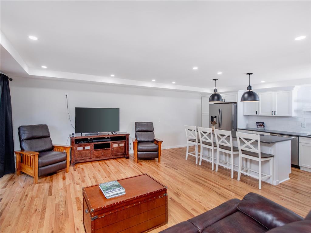 1216 Trailwood S Hopkins MN 55343 6822245 image8