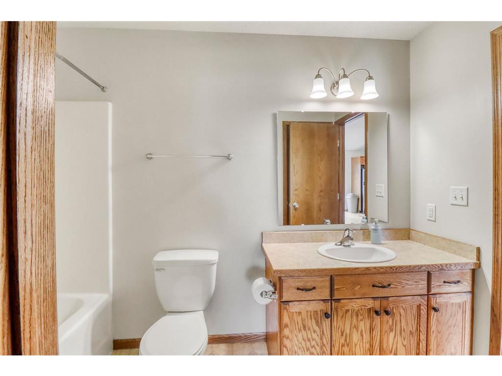 1217 37th Avenue S Moorhead MN 56560 7102661 image17