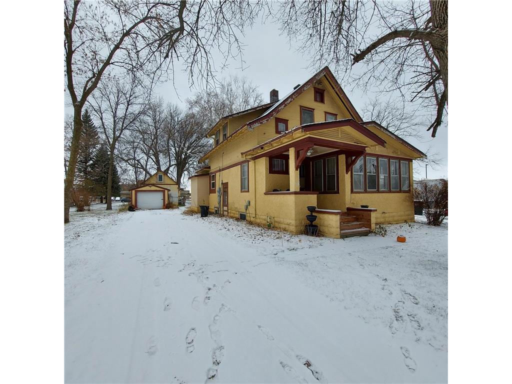 1217 5th Street SW, Willmar, MN, 56201 MLS 6315108 Edina Realty
