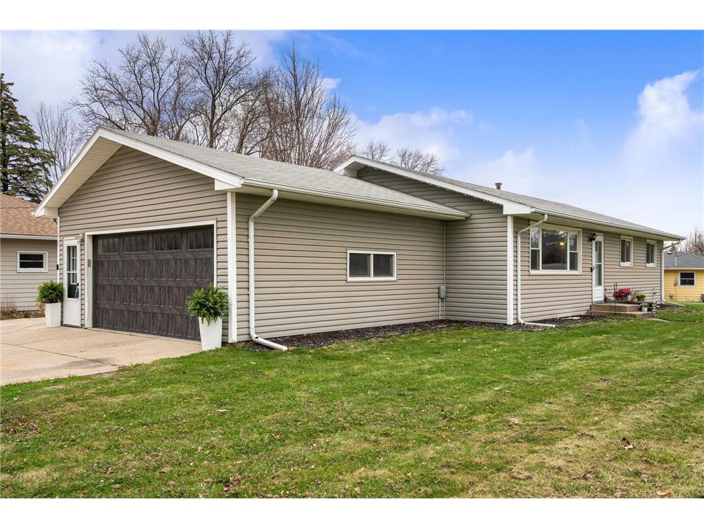 1217 Austin Road Owatonna MN 55060 6708262 image1