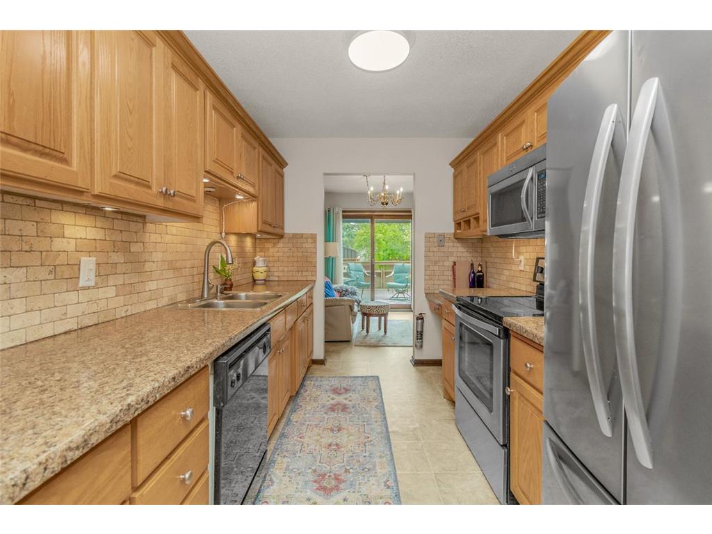 1217 Brighton Square New Brighton MN 55112 7067899 image9