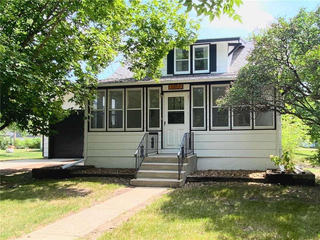 1217 Cedar Street Alexandria MN 56308 6410647 image1