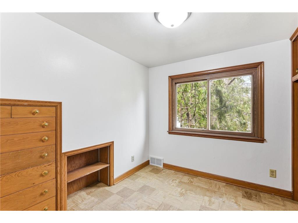 1217 Cook Avenue E Saint Paul MN 55106 7053402 image19