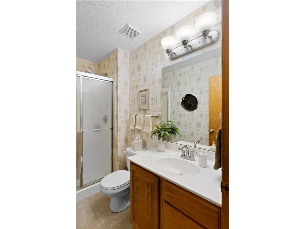 1217 Emerson Court Burnsville MN 55337 7071973 image24