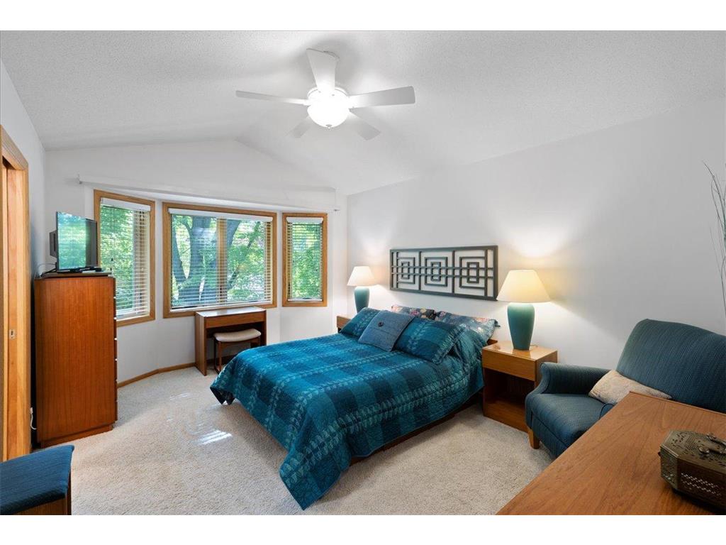 1217 Emerson Court Burnsville MN 55337 7071973 image25