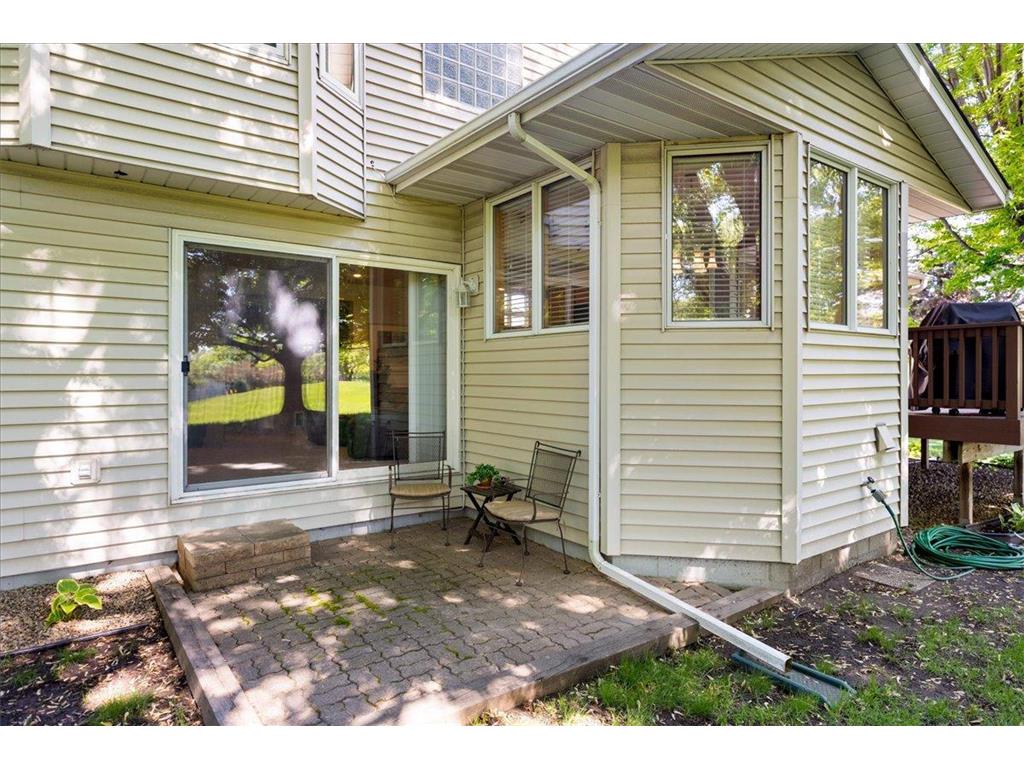 1217 Emerson Court Burnsville MN 55337 7071973 image7