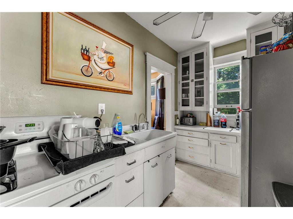 1217 Grand Avenue Saint Paul MN 55105 6799938 image17