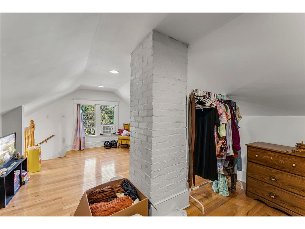 1217 Grand Avenue Saint Paul MN 55105 6799938 image35