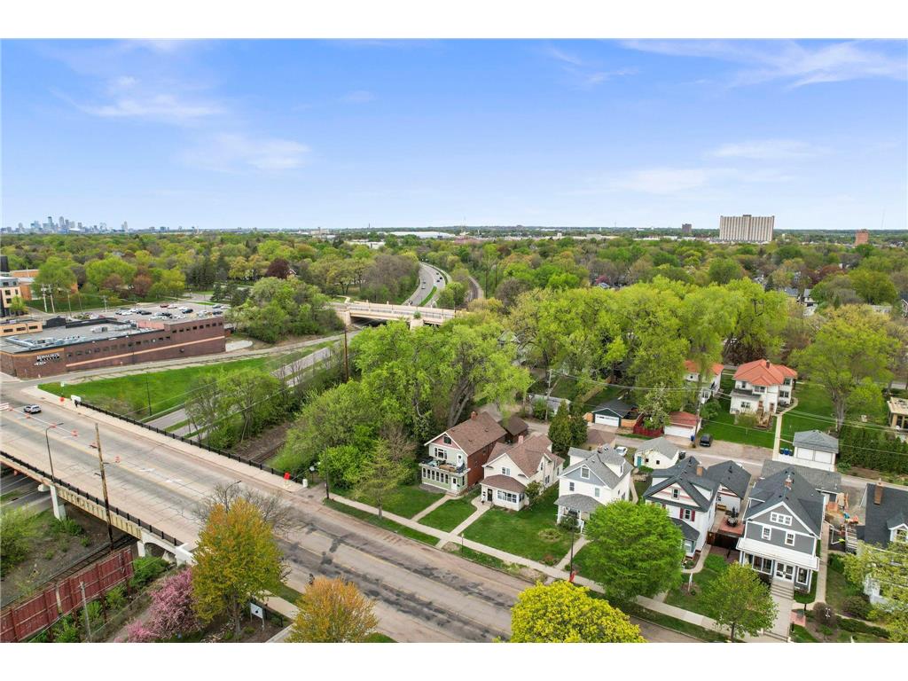 1217 Grand Avenue Saint Paul MN 55105 7069659 image2