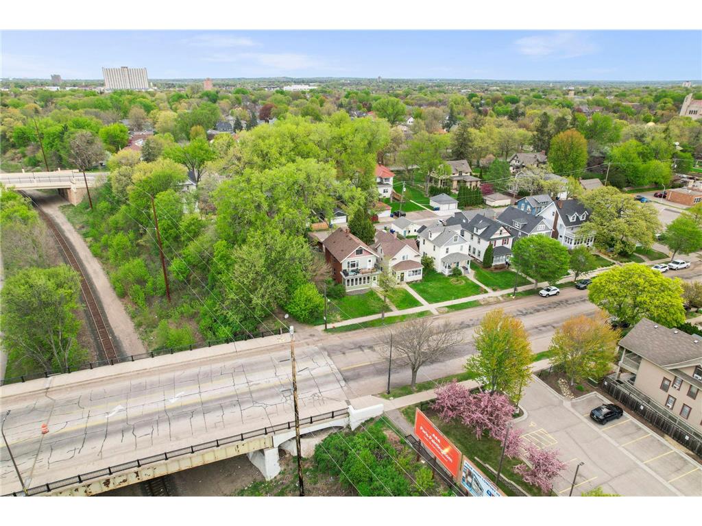 1217 Grand Avenue Saint Paul MN 55105 7069659 image3