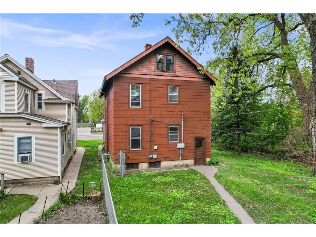 1217 Grand Avenue Saint Paul MN 55105 7069659 image44