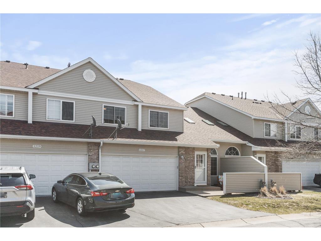 1217 Pecks Woods Drive, New Brighton, MN 55112 MLS 6178596 Edina