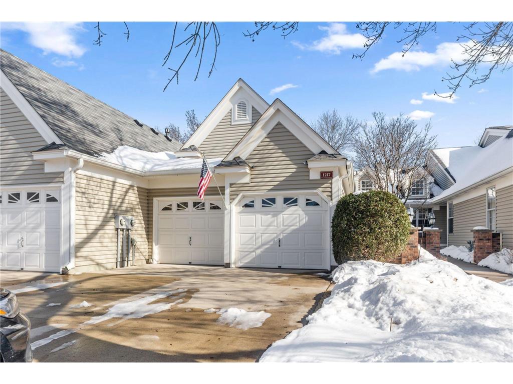 1217 Pond View Lane White Bear Twp MN 55110 7033953 image1