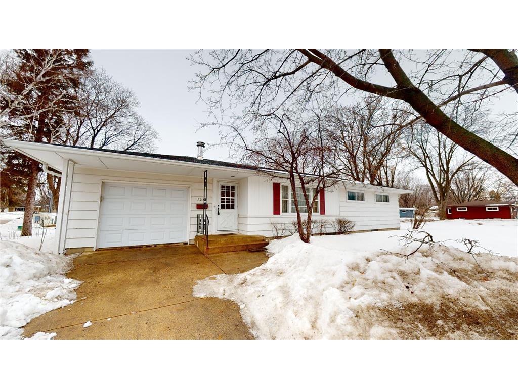 1217 Willmar Avenue SW, Willmar, MN, 56201 MLS 6344575 Edina Realty