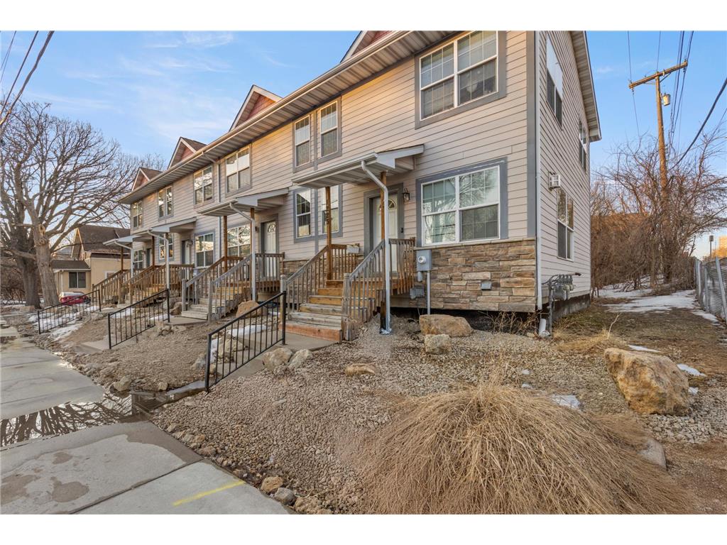1217 Yale Avenue SE Minneapolis MN 55414 7024189 image1