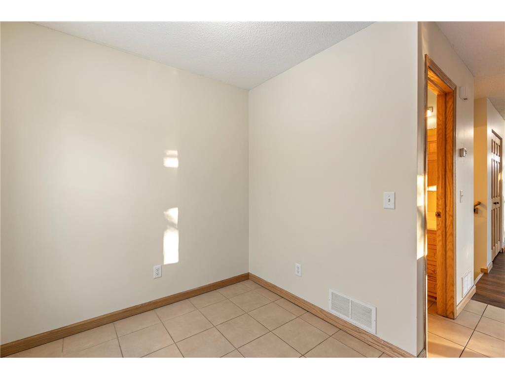 1217 Yale Avenue SE Minneapolis MN 55414 7024189 image15