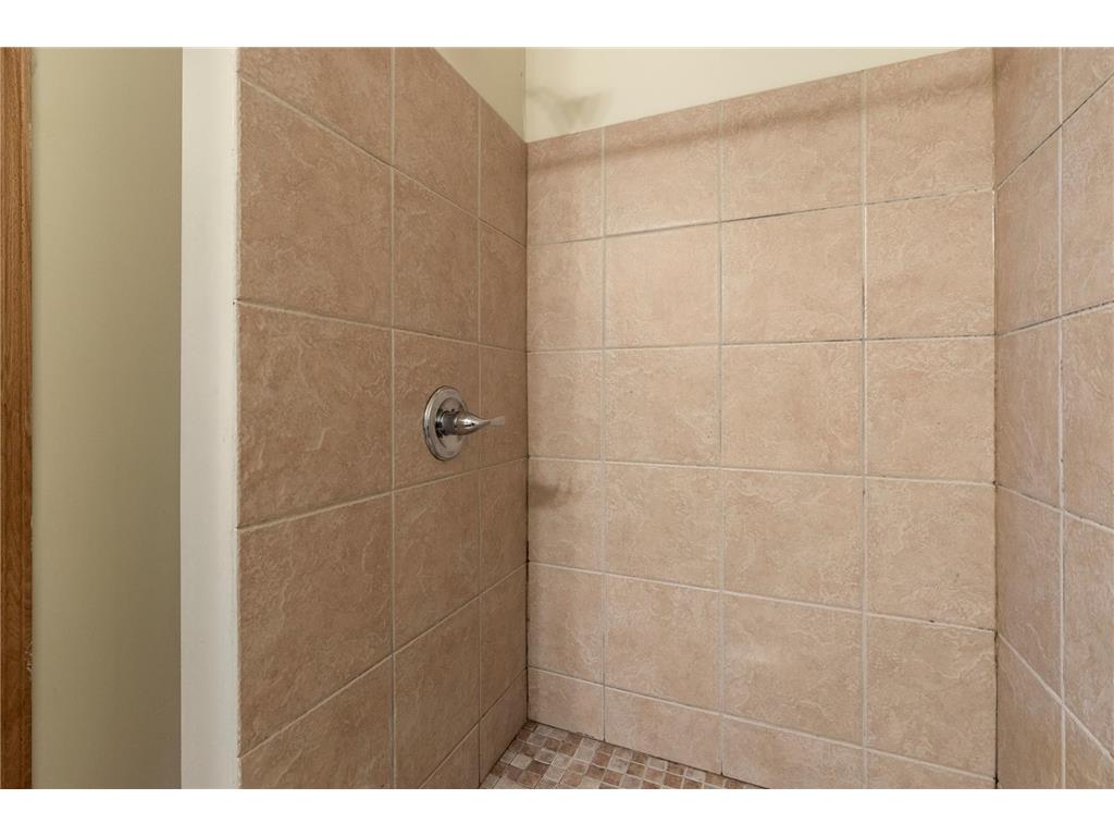 1217 Yale Avenue SE Minneapolis MN 55414 7024189 image25