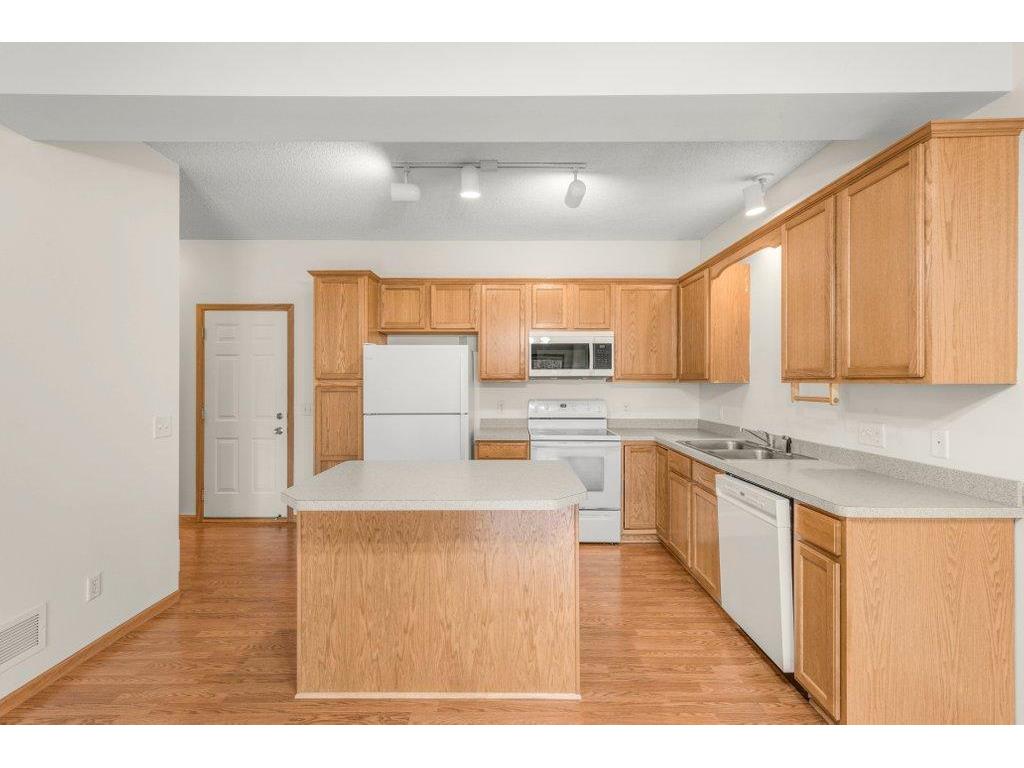 12178 Yancy Street NE #B Blaine MN 55449 7081443 image5